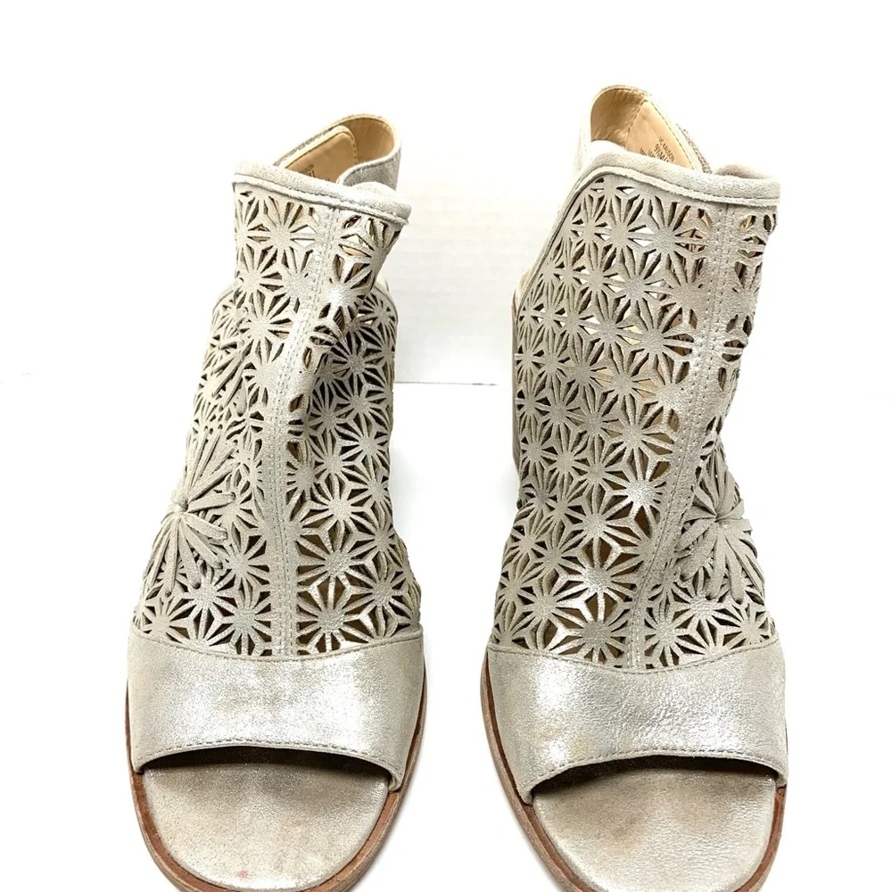 Vince Camuto Kalison Open Toe‎ Stacked Heel Sandal Size 9.5 - Picture 2 of 8